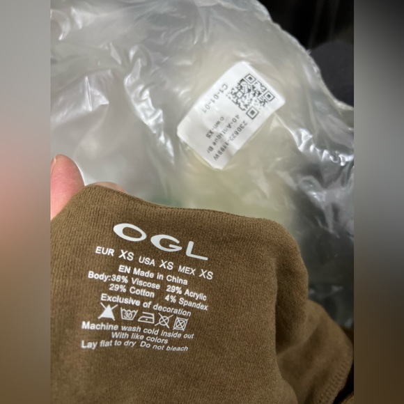 OGL Eco-Mousse® Side Ruched Shelf-Bra Dress - Picture 6 of 6